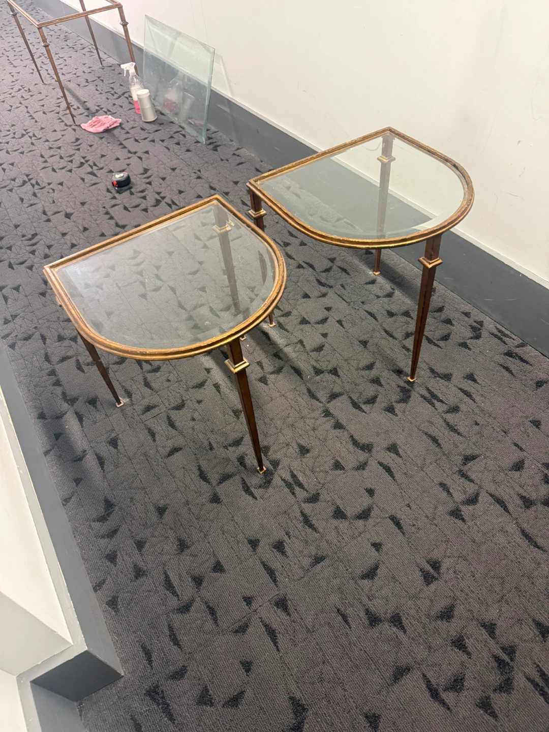✨ Vintage Brass & Glass End Tables (Matching Pair) ✨ - photo 3