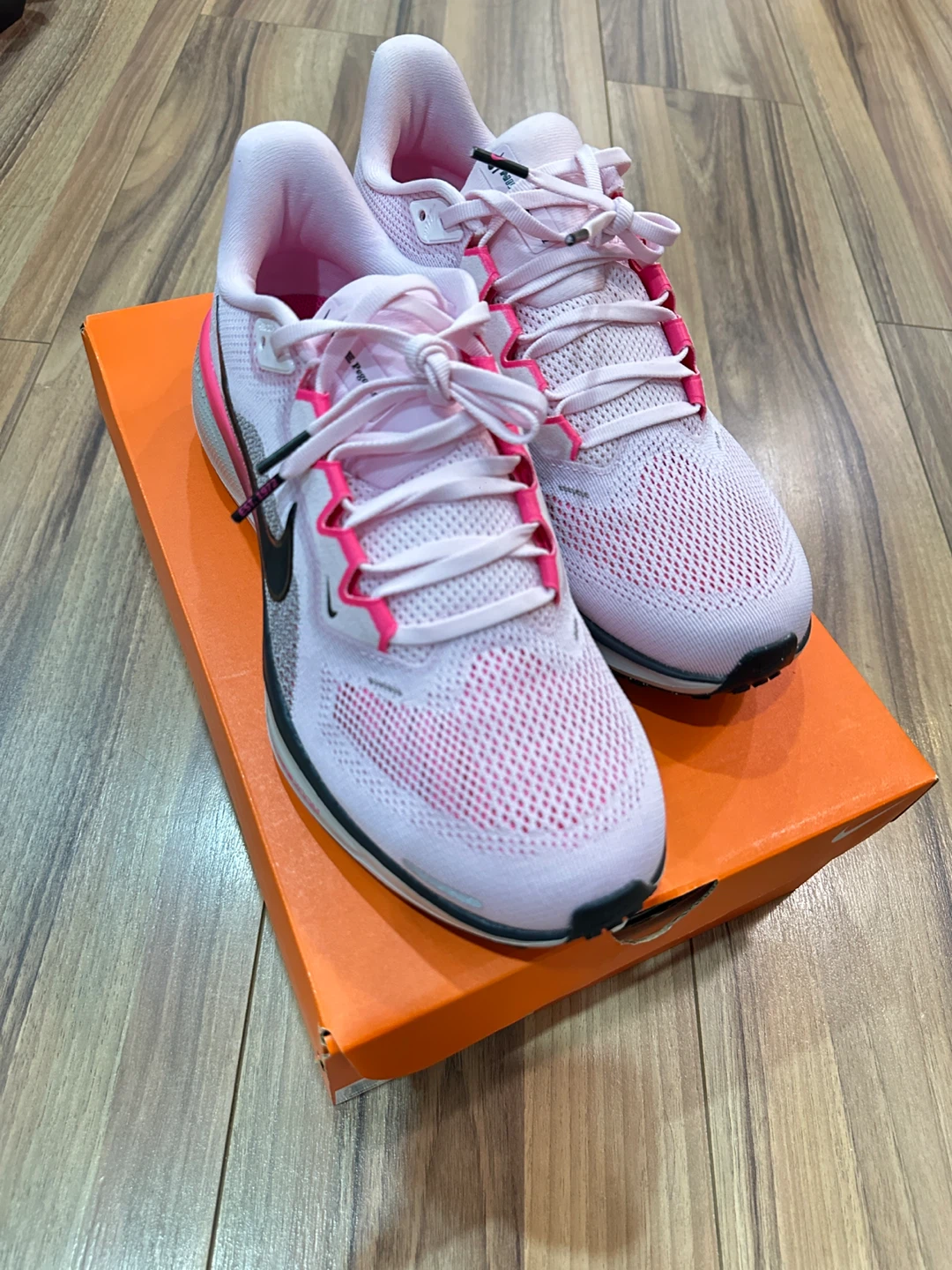 New Nike Air Zoom Pegasus 41 size US 9 Men