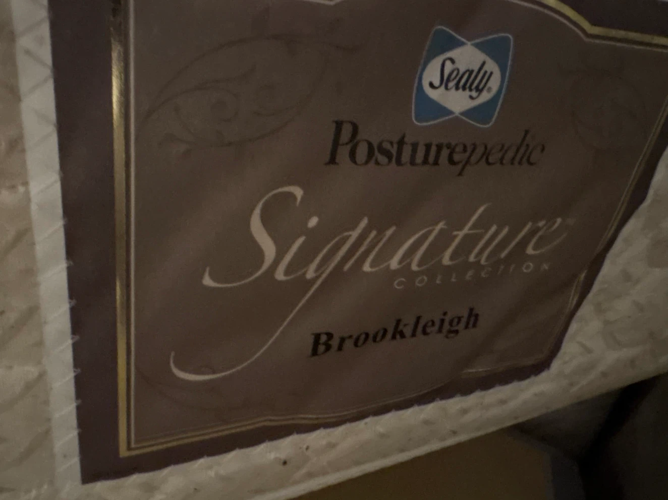 Sealy Posturepedic double Mattress - photo 4