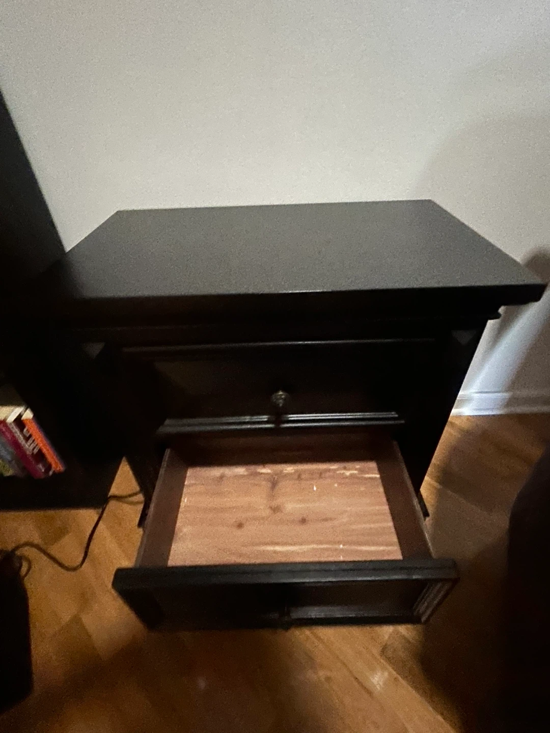 Nightstand - photo 3