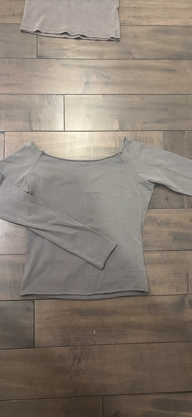 Brandy Melville Long Sleeve Top
