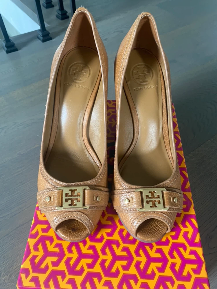 Tory Burch Wedge Heels - photo 2