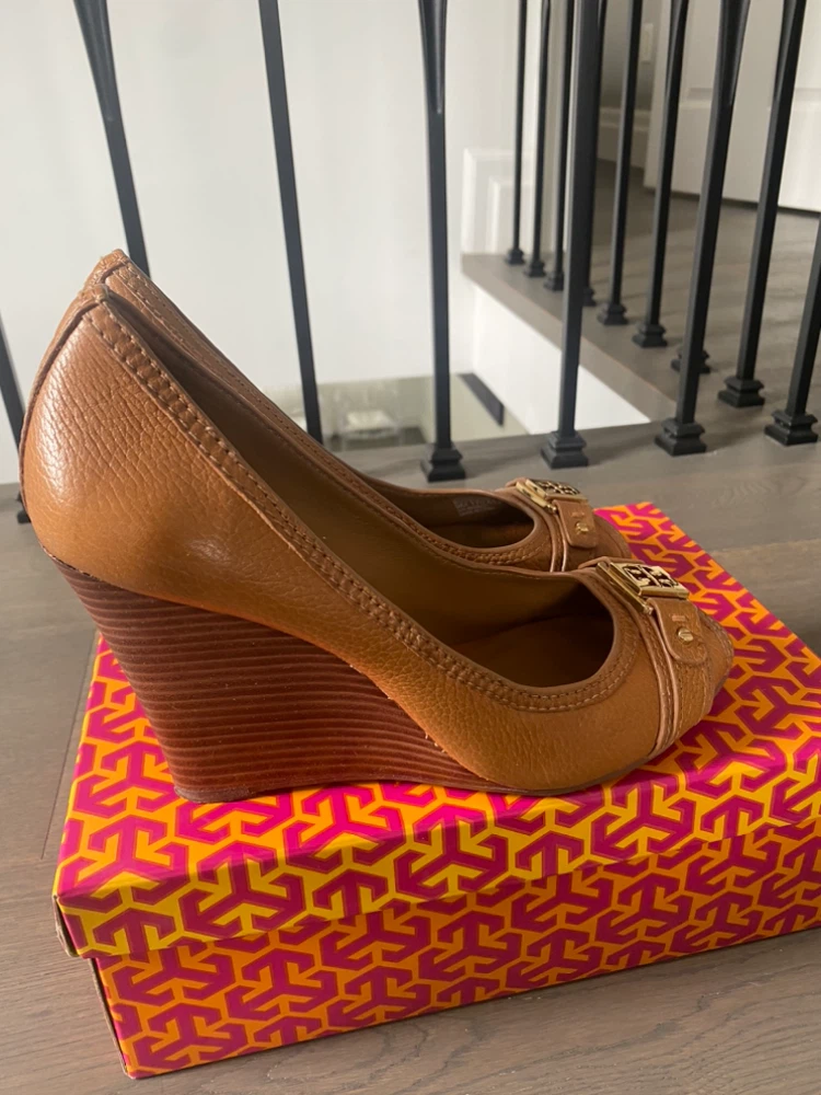 Tory Burch Wedge Heels - photo 3