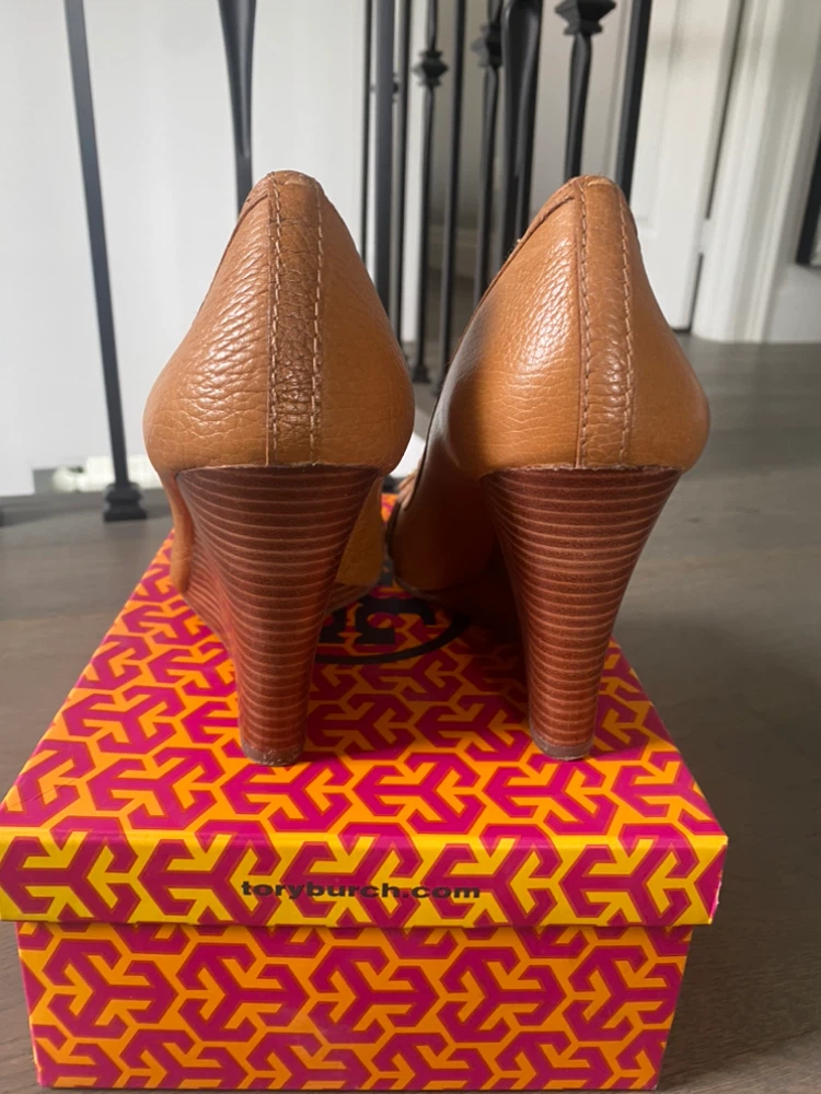 Tory Burch Wedge Heels - photo 4