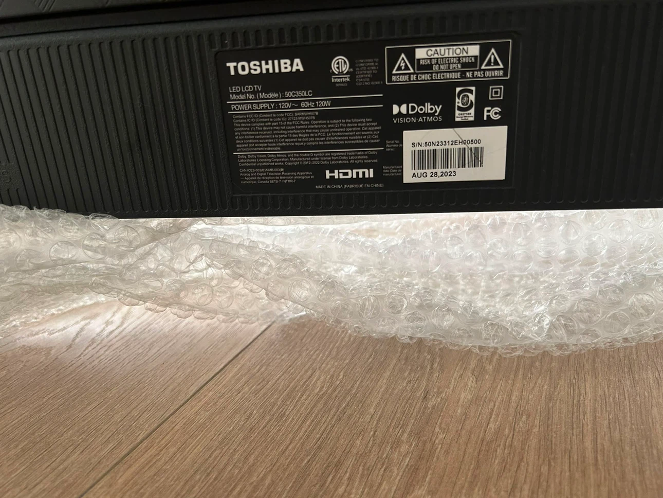 Toshiba 50-inch LED Smart TV used for less than a year - photo 3