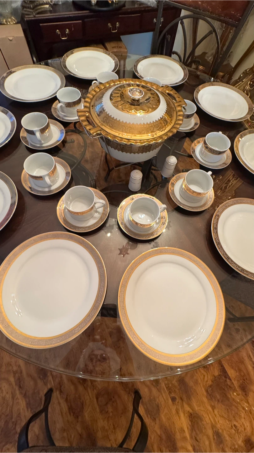 White and Gold Dinnerware Set with Tureen - photo 2