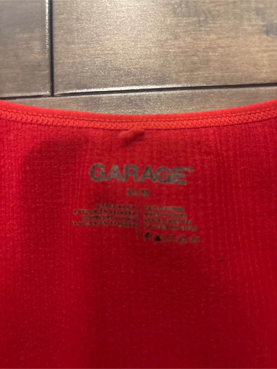 Red Garage Ribbed V-Neck Crop Top - photo 2