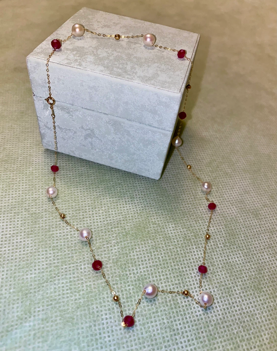 18K Gold Necklace with Pearls and Rubies