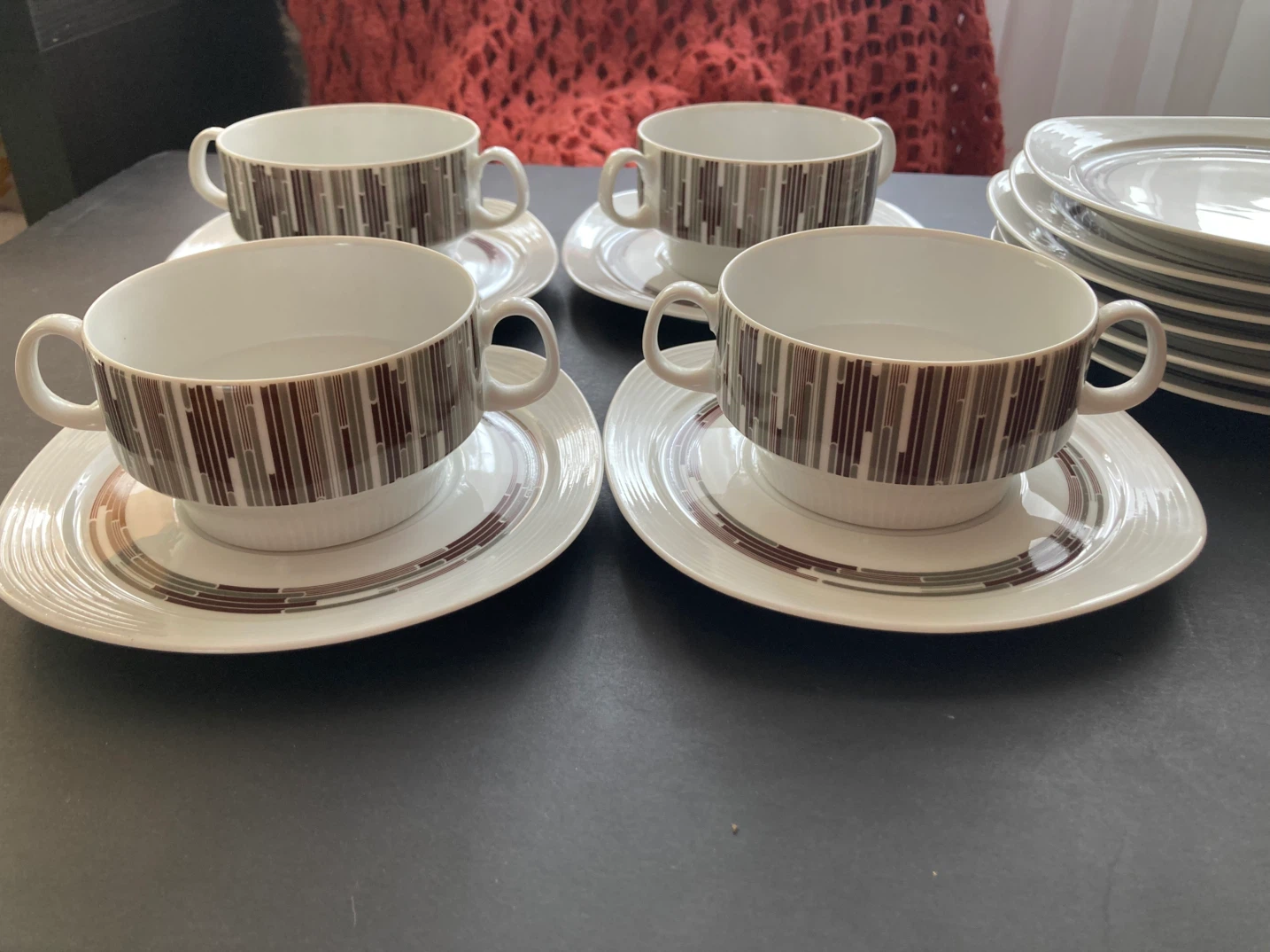 Set Soup Bowls with Saucers and plates. Arzberg - photo 2