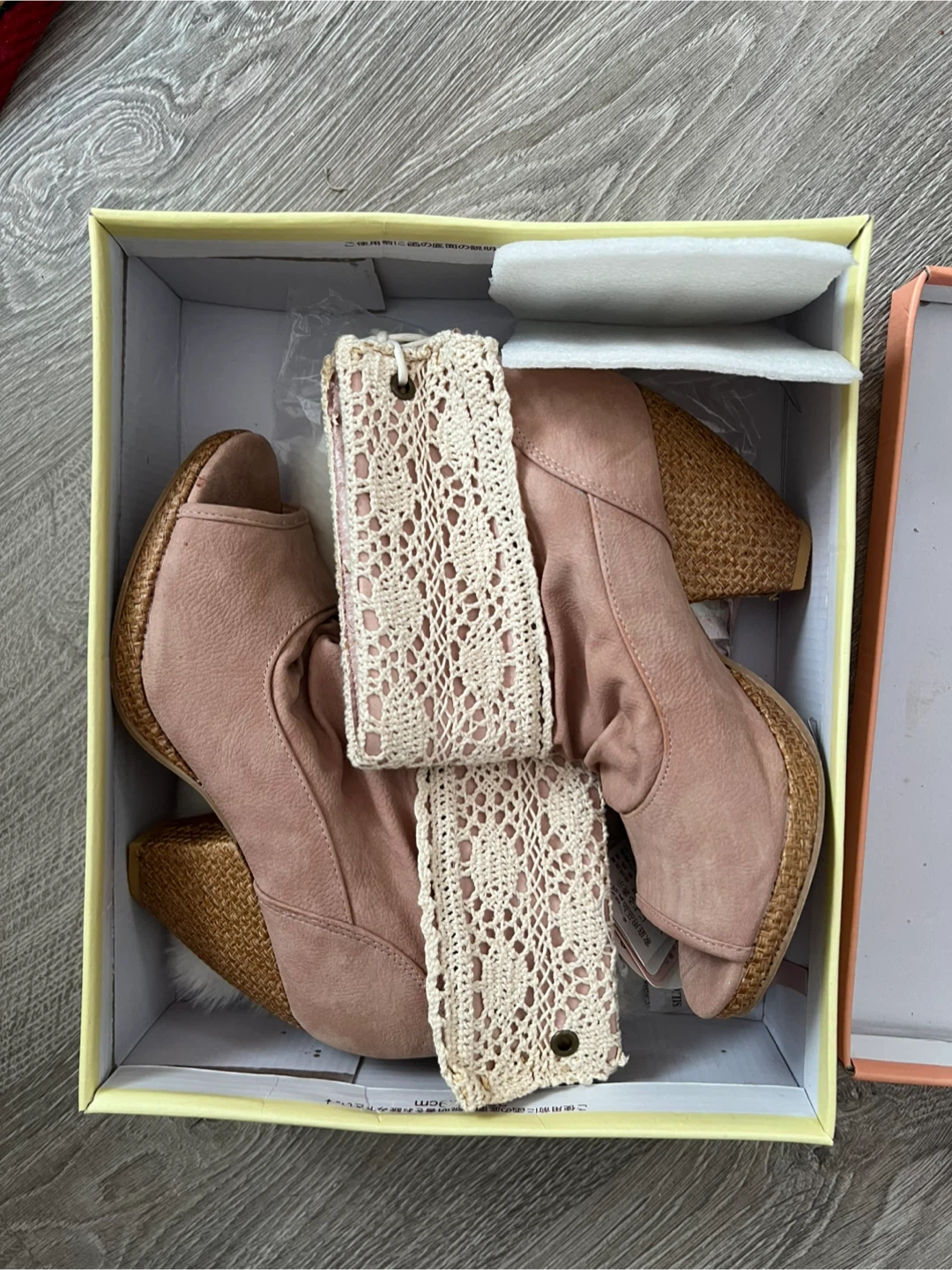 New Woman’s fashion shoe from Japan - photo 2