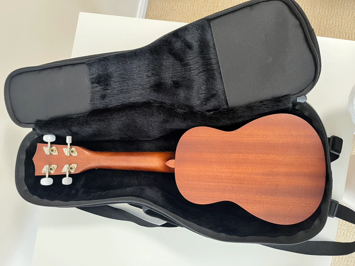 Kala KA-15S Ukulele with Levy's case - photo 2