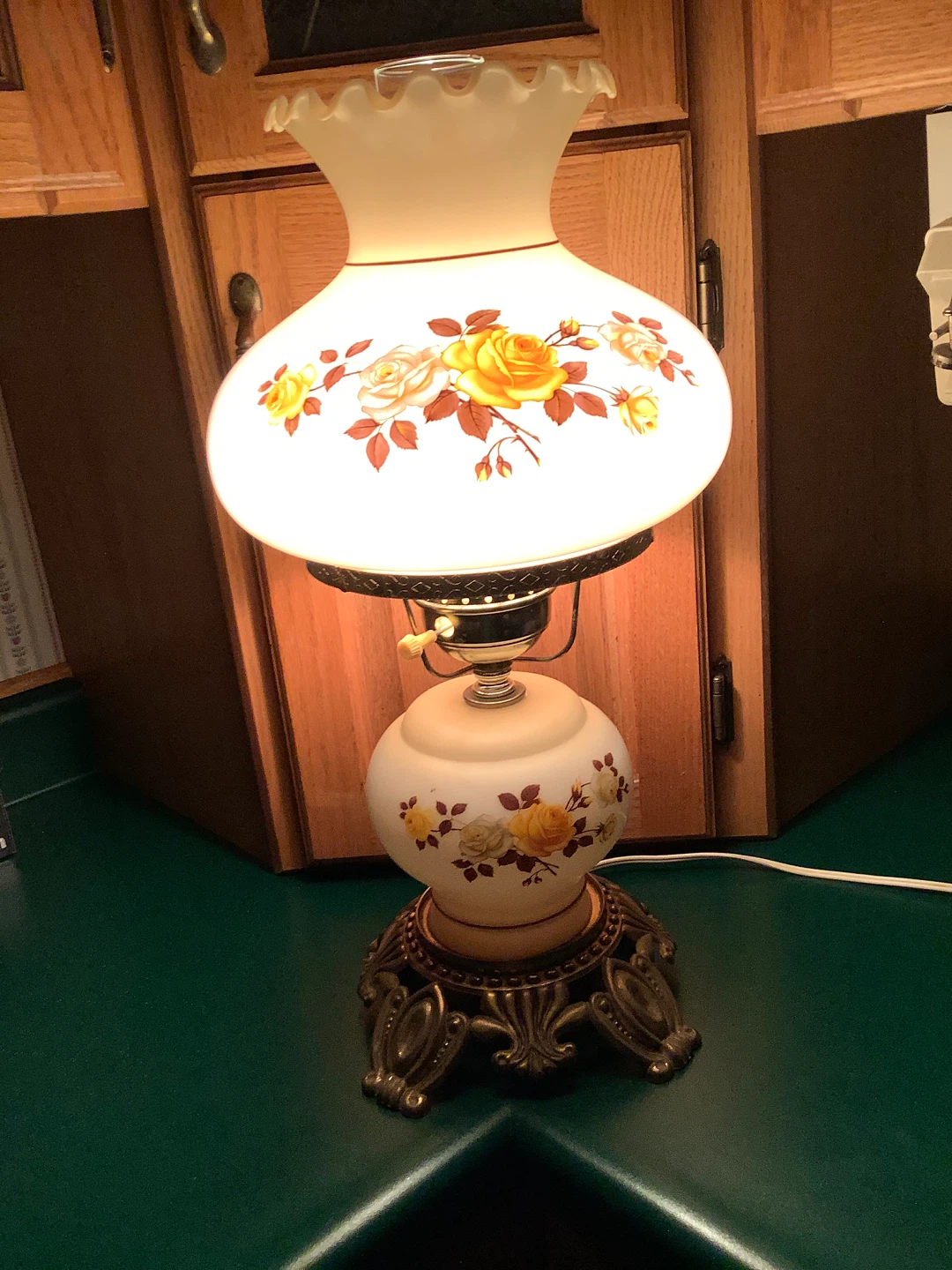 Vt Hurricane Lamp with Hd Painted Floral Motifs 🐞 - photo 3
