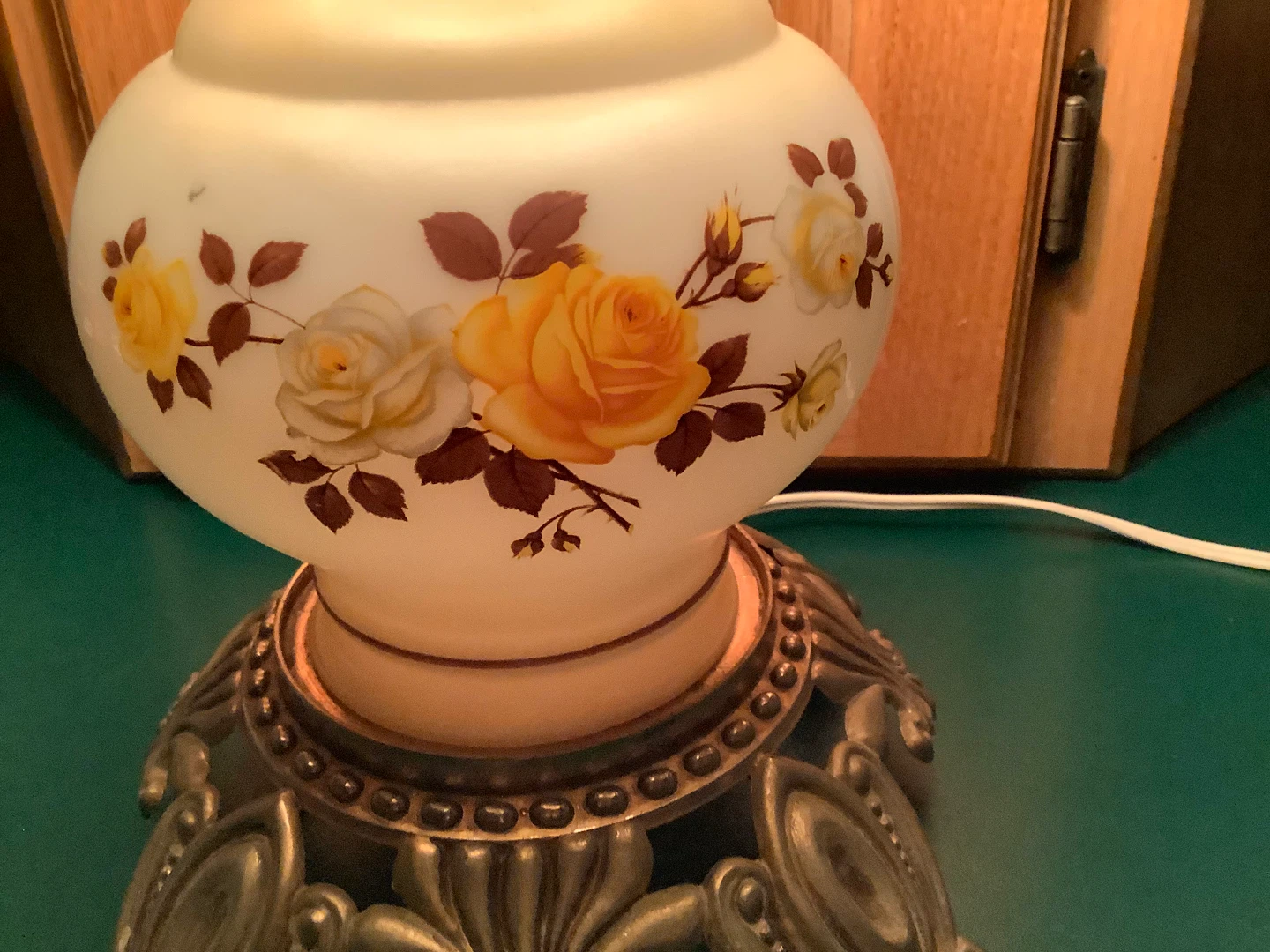Vt Hurricane Lamp with Hd Painted Floral Motifs 🐞 - photo 5