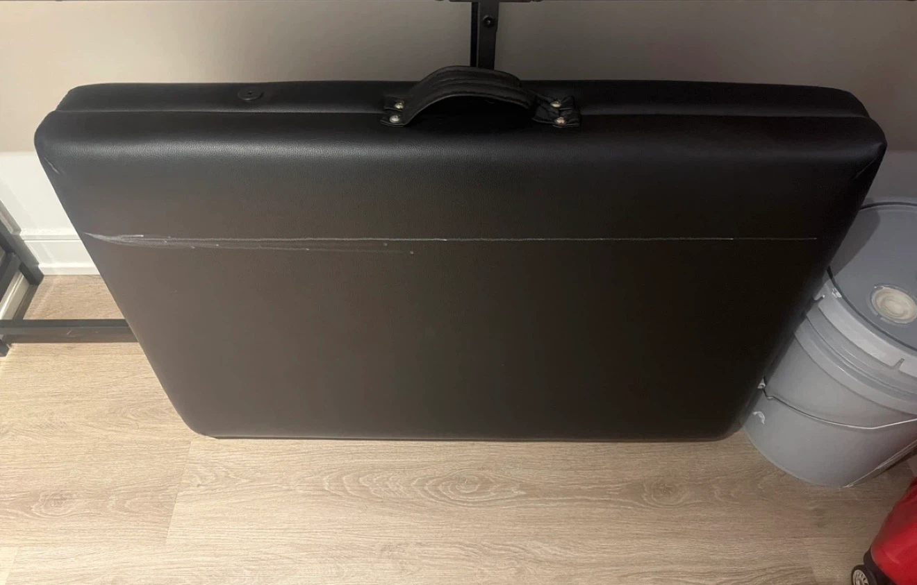 Black Massage Table (portable)