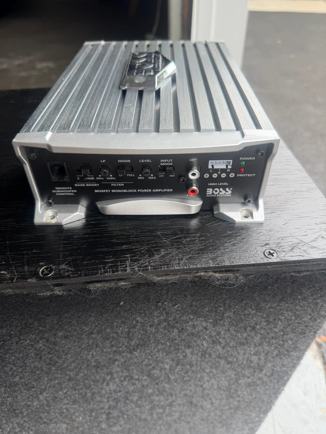 JBL 1000W Subwoofer with BOSS 1500W Monoblock Amplifier