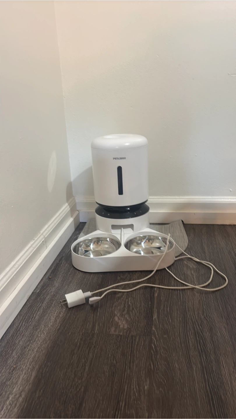 Pre-owned Petlibro Granary Smart Camera Feeder Dual Bowl - photo 2