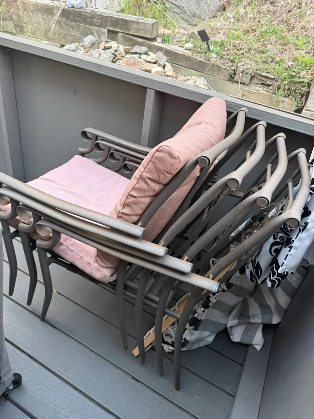 Outdoor Patio/Deck Chairs w cushions & table - photo 4