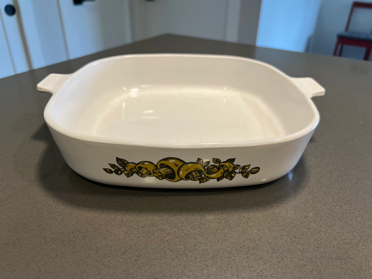 Vintage Corning Ware P-16-B Mushroom casserole dish