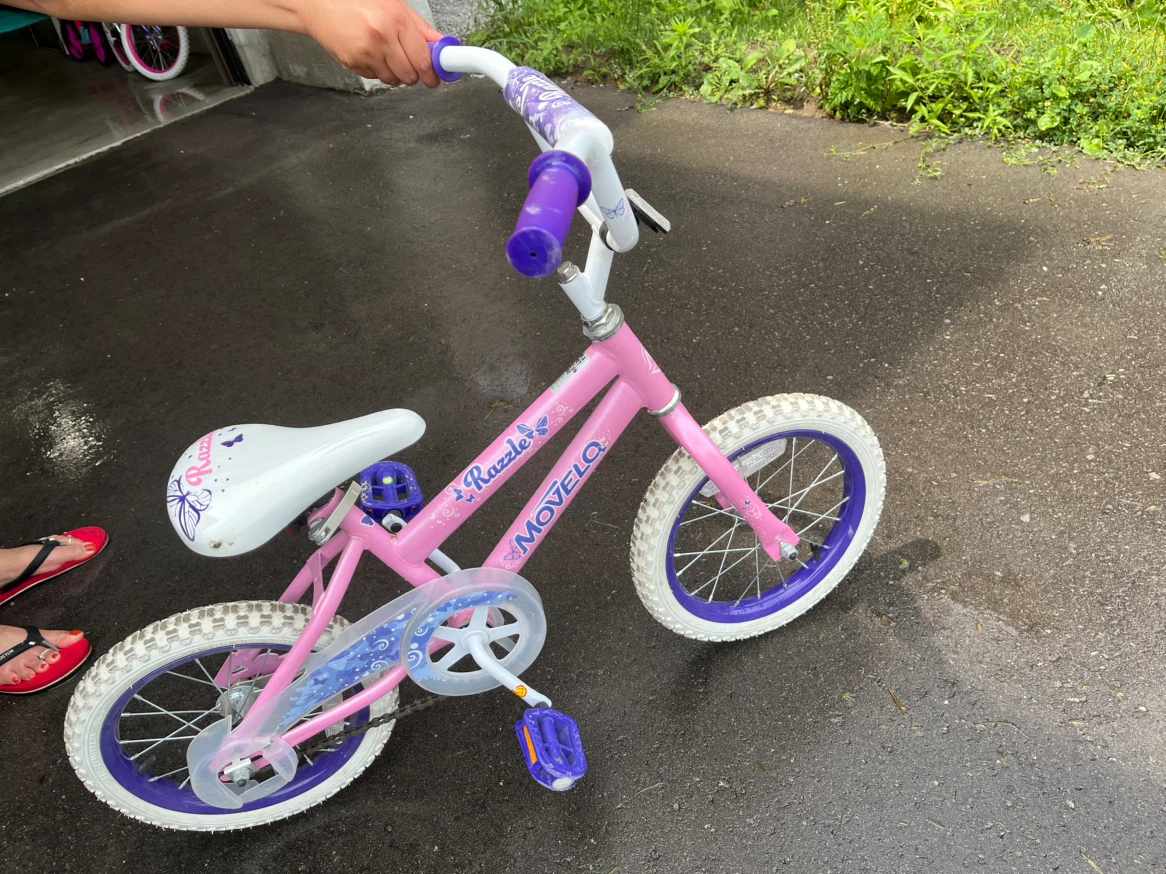 Movelo Razzle Girls Bike – 14” Wheels – Great Starter Bike