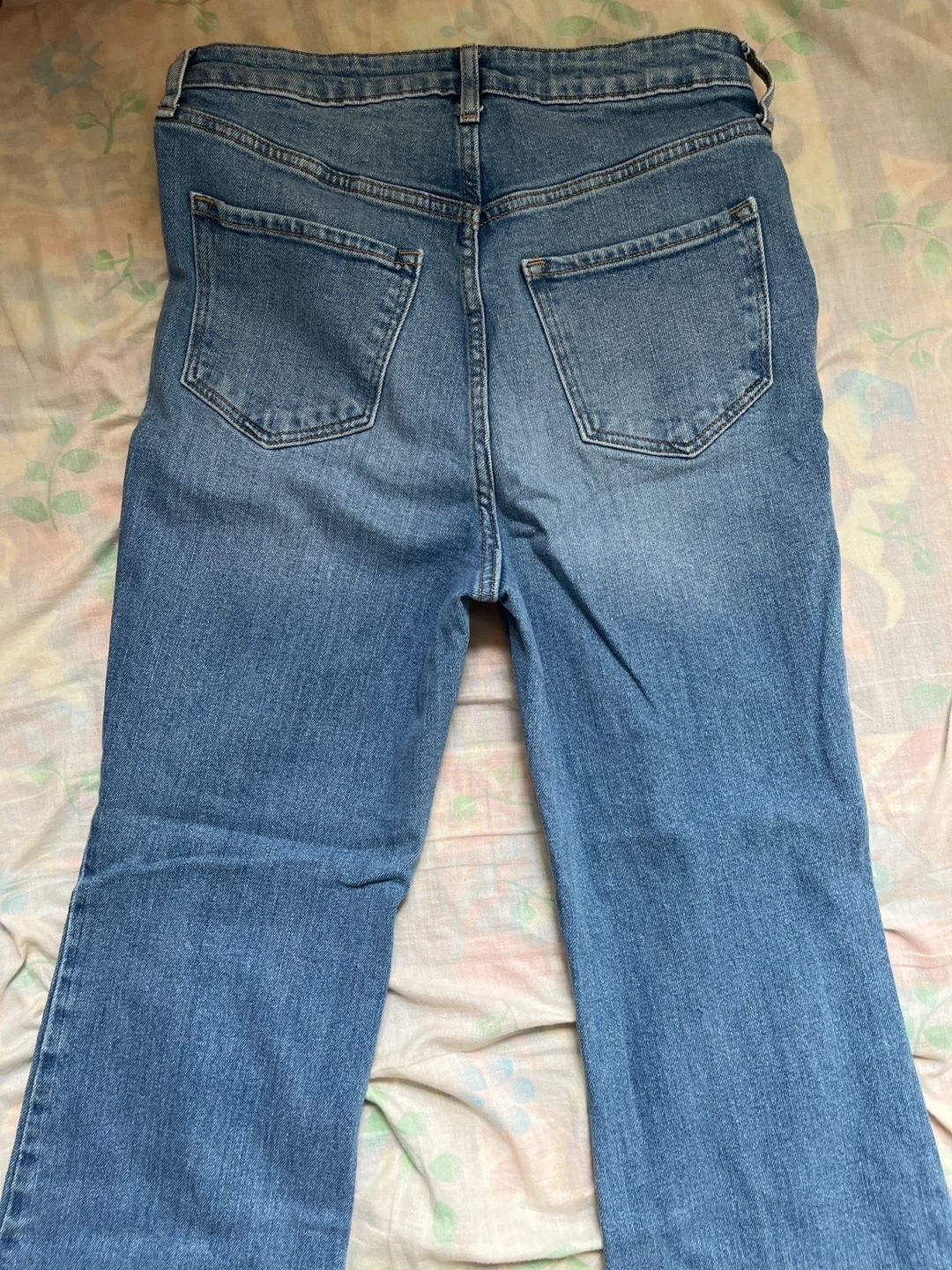 NEW Old Navy High-Rise Flare Jeans - photo 2