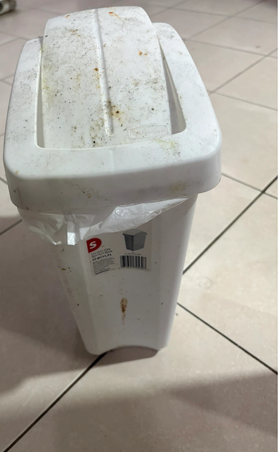 Rubbermaid Swing 'N Toss Wastebasket - photo 2