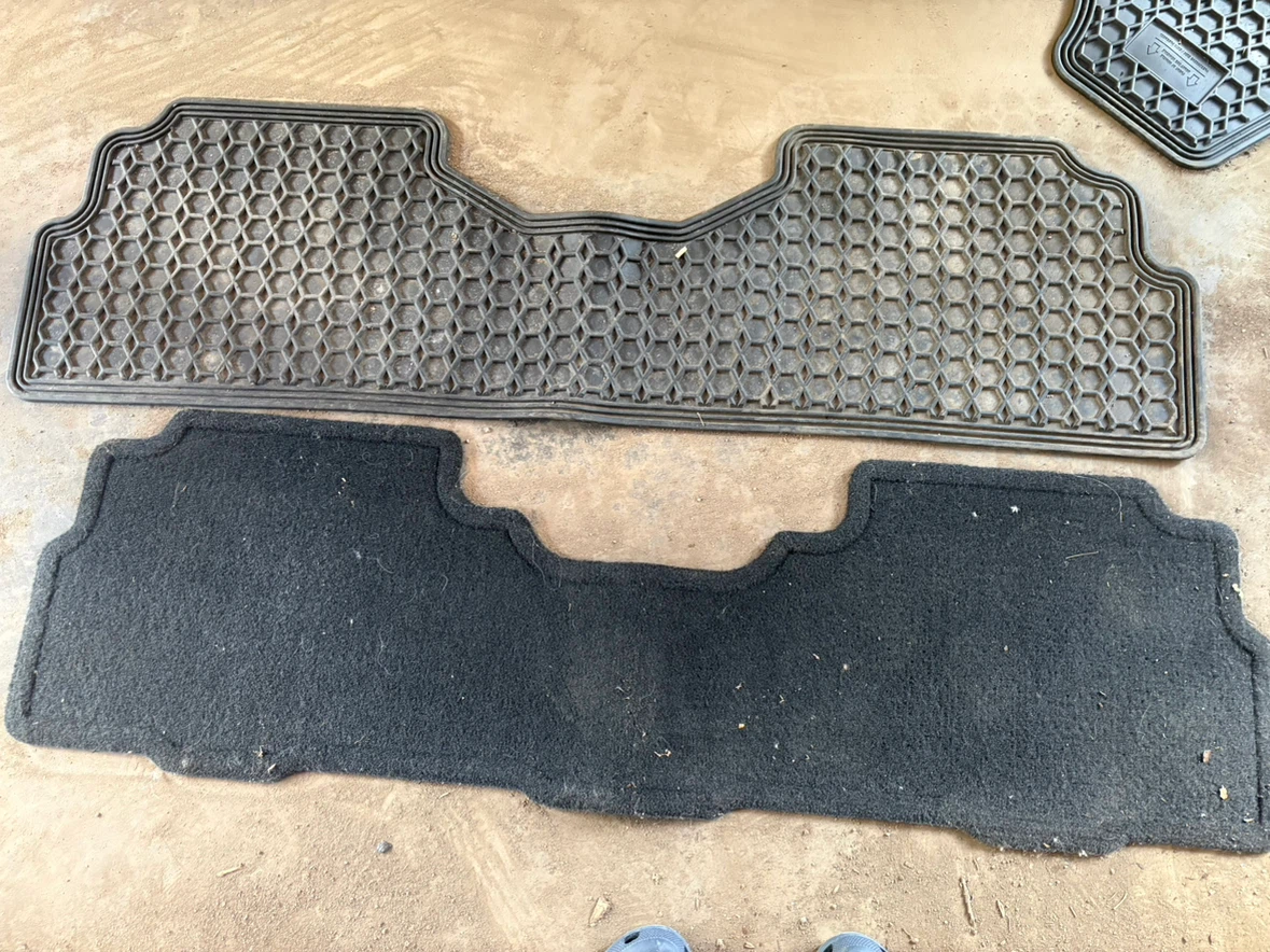 Prius V - Toyota brand mats (front, rear, cargo) and hubcaps - photo 2