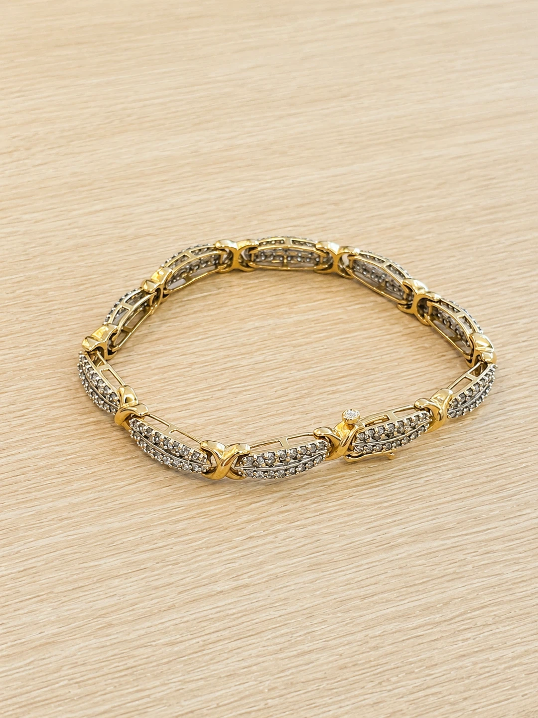 10k White and Yellow Gold Diamond Bracelet