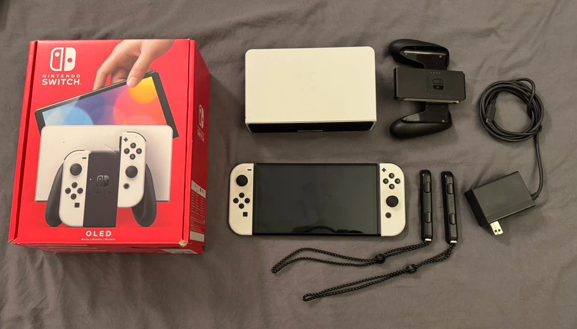Nintendo Switch OLED w/ Case & Screen Protector + extra Joycons