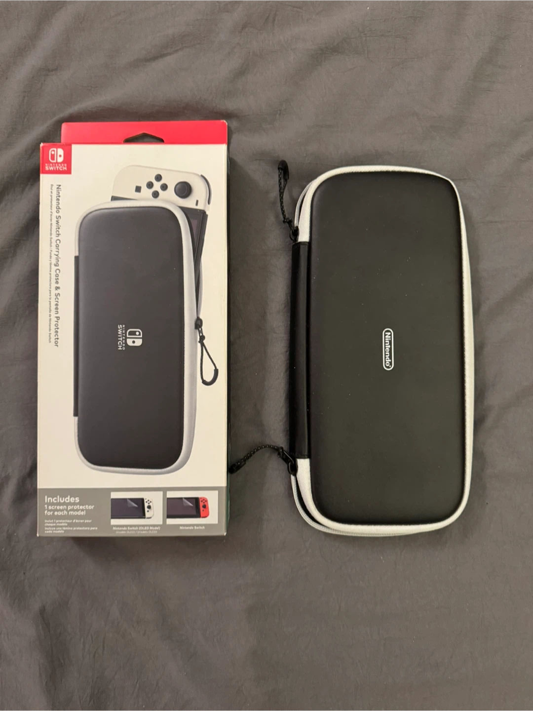 Nintendo Switch OLED w/ Case & Screen Protector + extra Joycons - photo 3