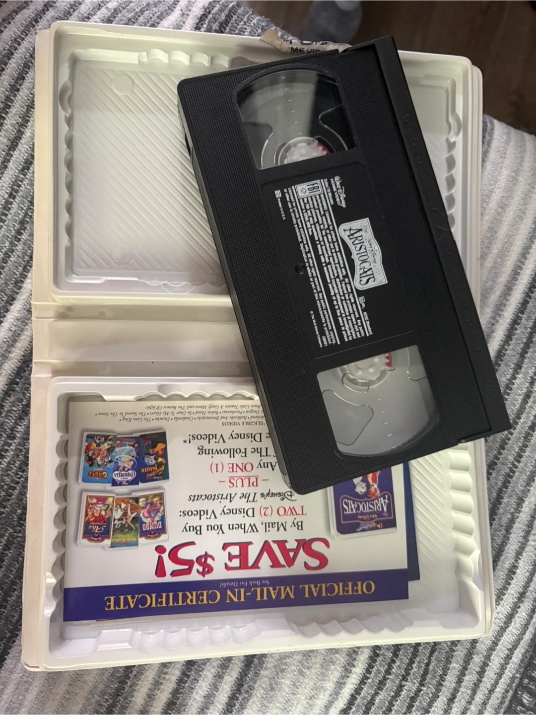 Vintage Disney's The Aristocats VHS Tape - photo 3