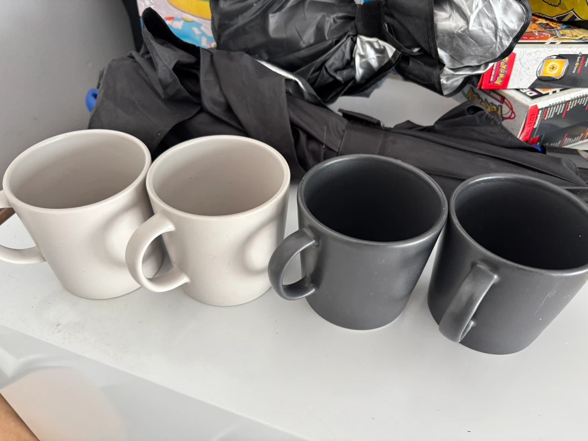 Set of ikea 5 Mugs (3White, 2 Grey)