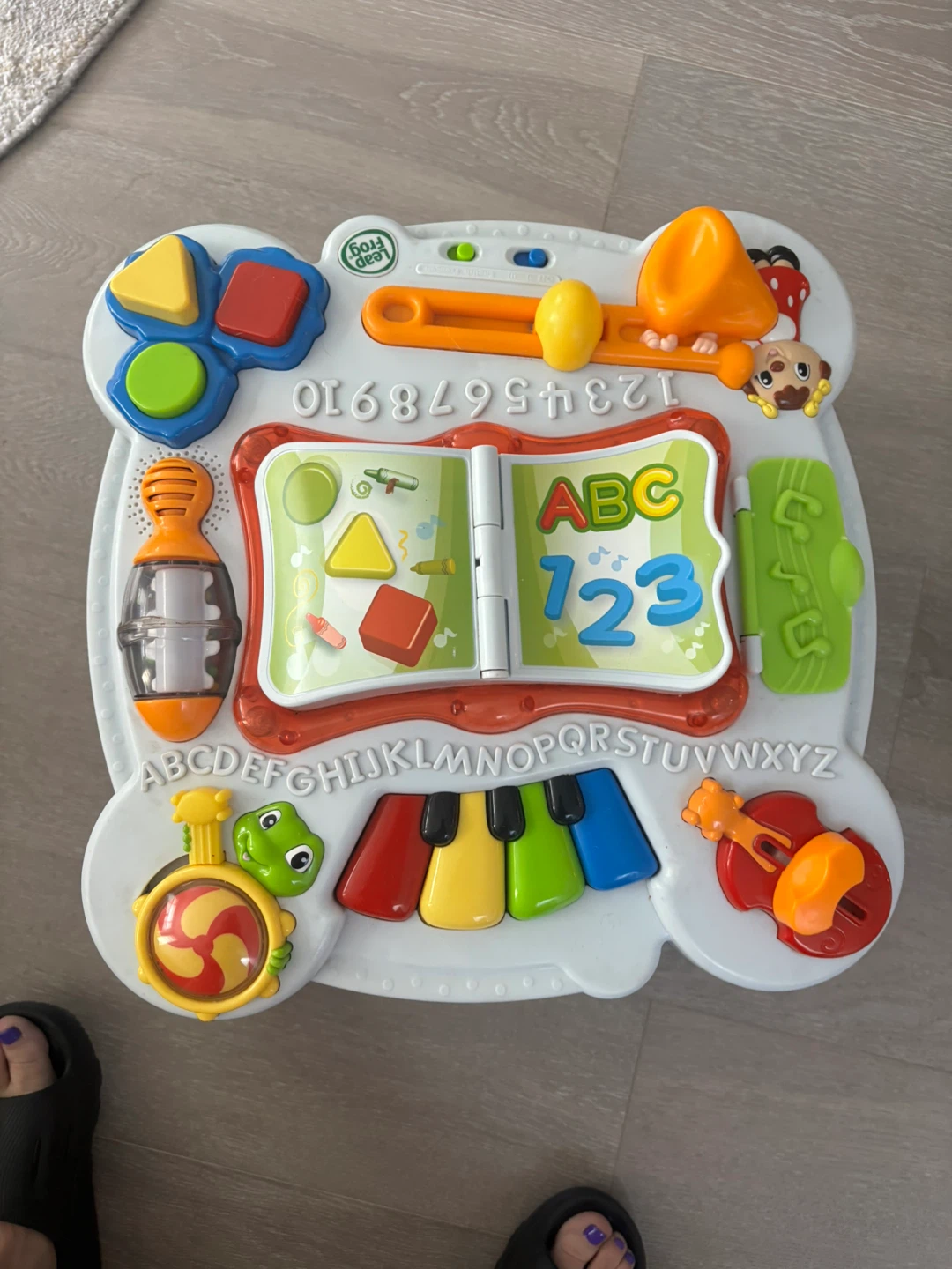 Leap Frog Play Table - photo 2