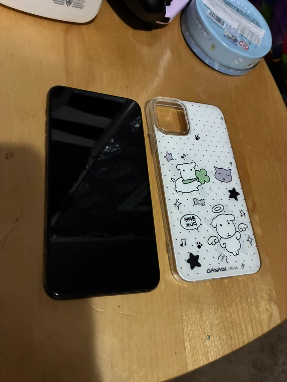 Apple iPhone 11 Pro Max comes with case - photo 3