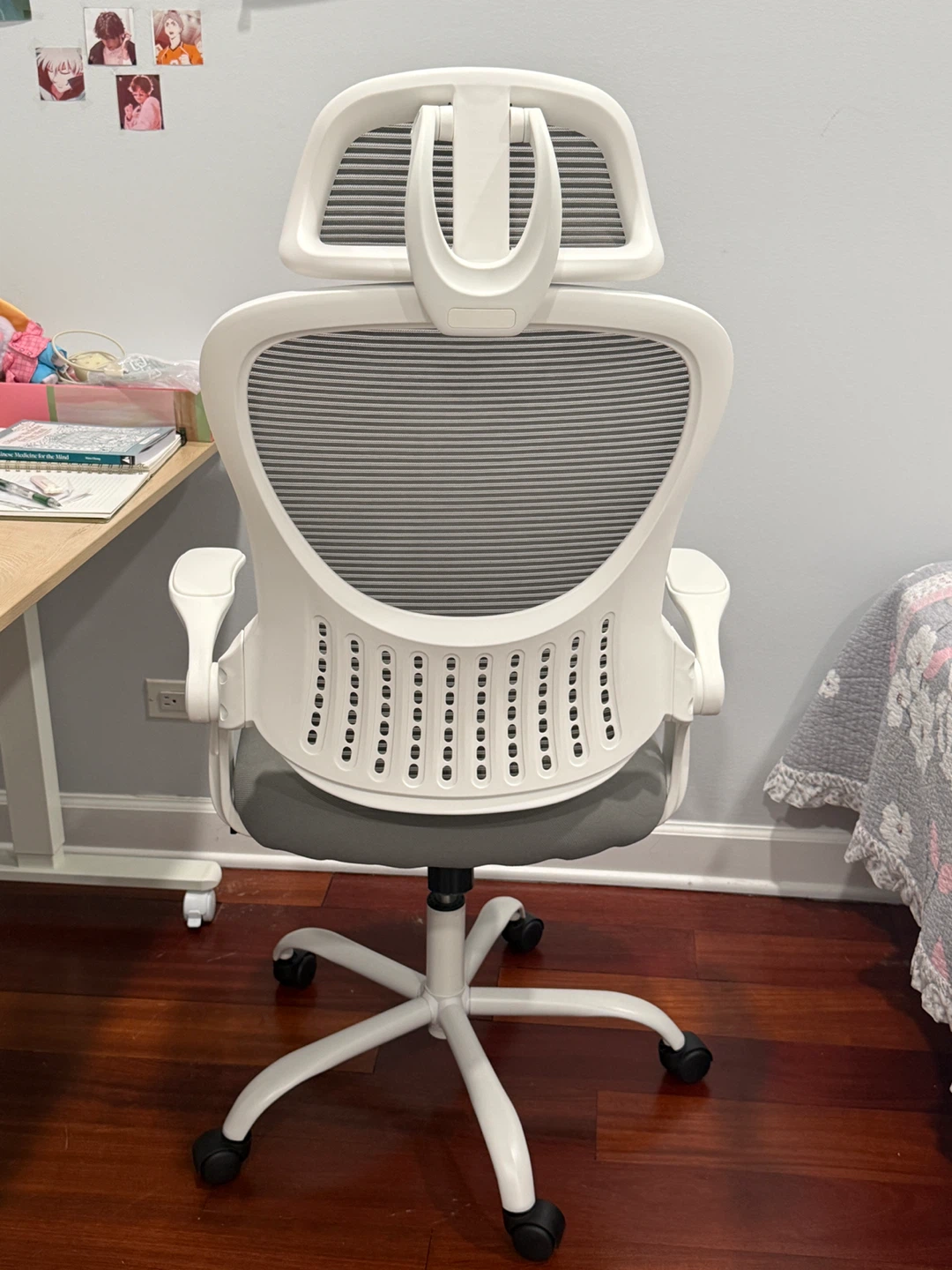 Ergonomic Mesh Office Chair - photo 2