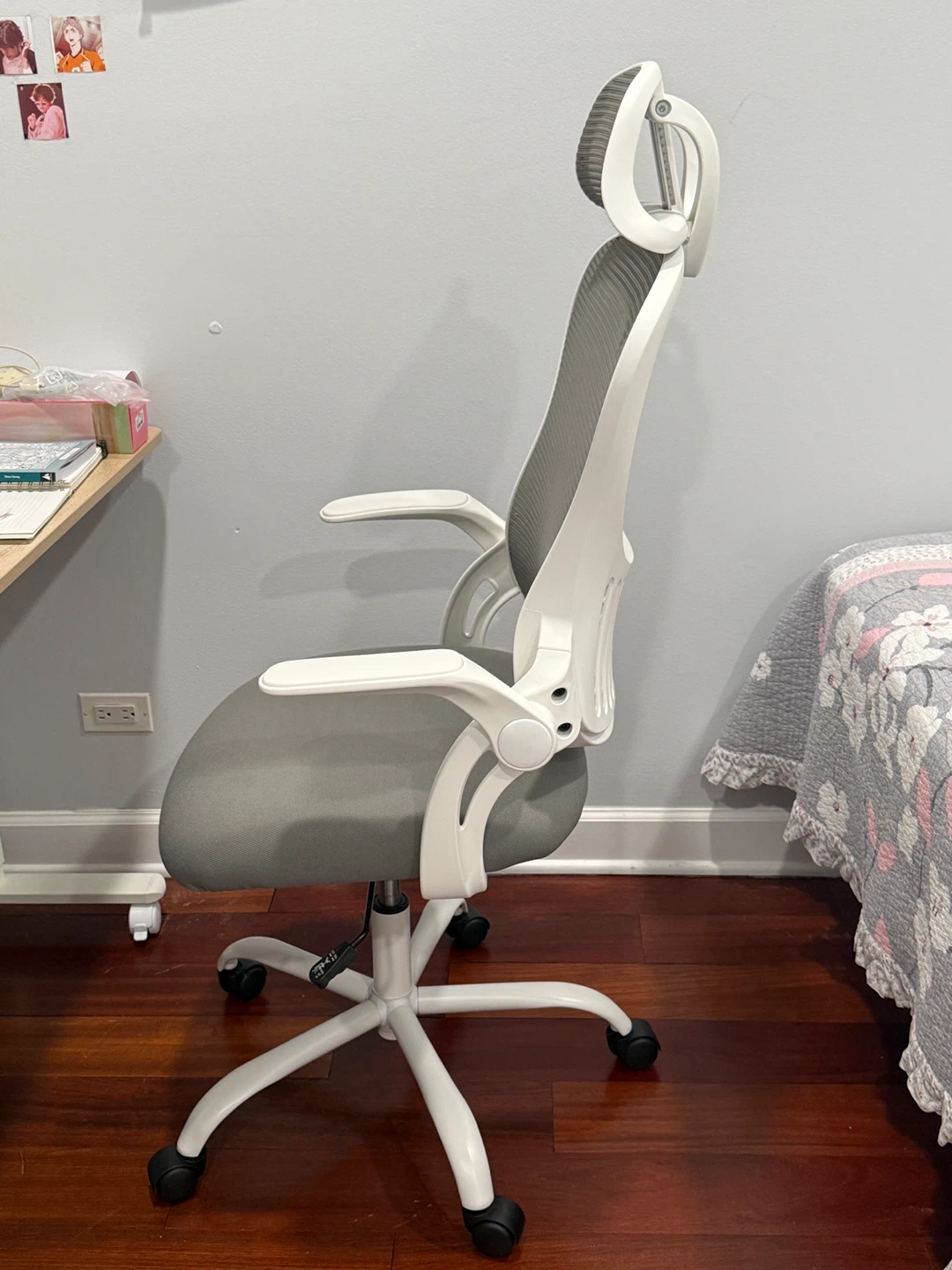 Ergonomic Mesh Office Chair - photo 3