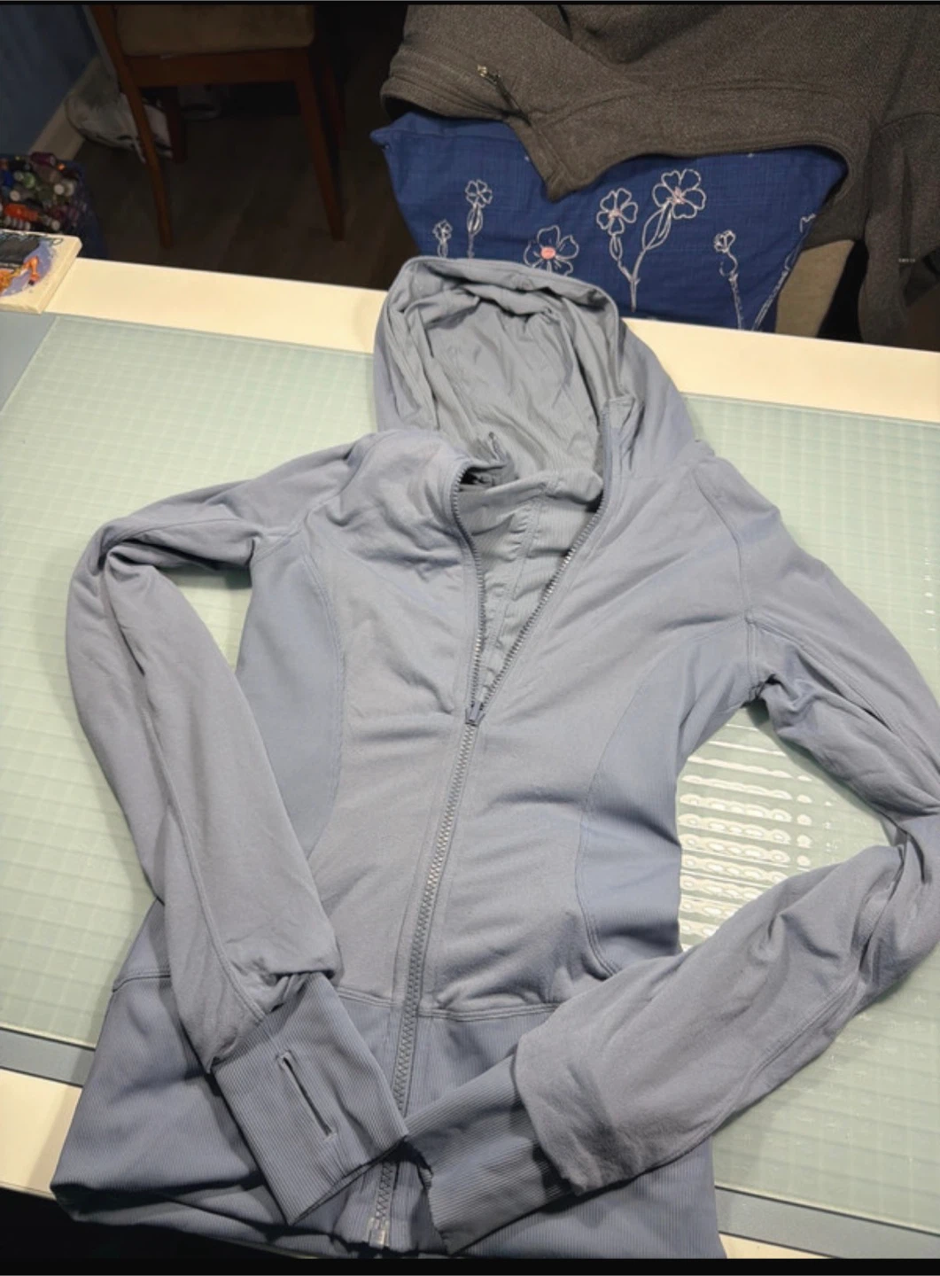 Lululemon Hooded Zip-Up reversible dance studio Jacket - photo 4