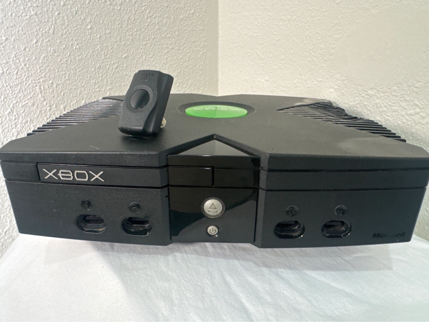 For parts. Original Xbox Console with DVD Remote - photo 2