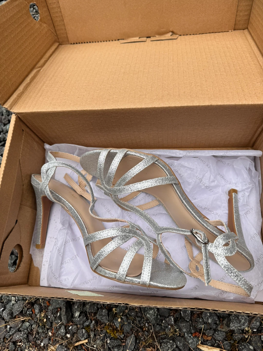 LE CHÂTEAU Silver Sparkle Strappy Heels - photo 2