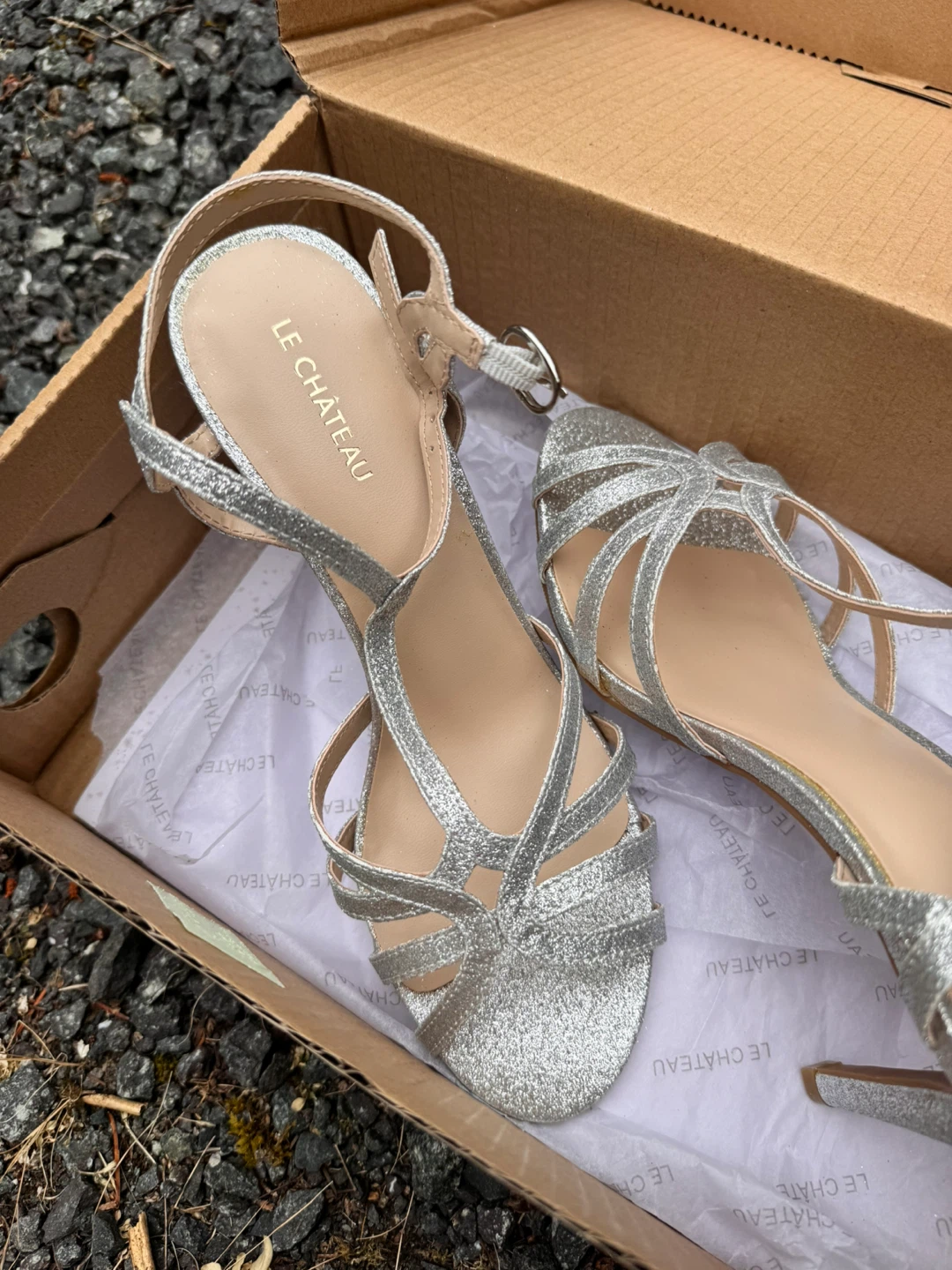 LE CHÂTEAU Silver Sparkle Strappy Heels - photo 3