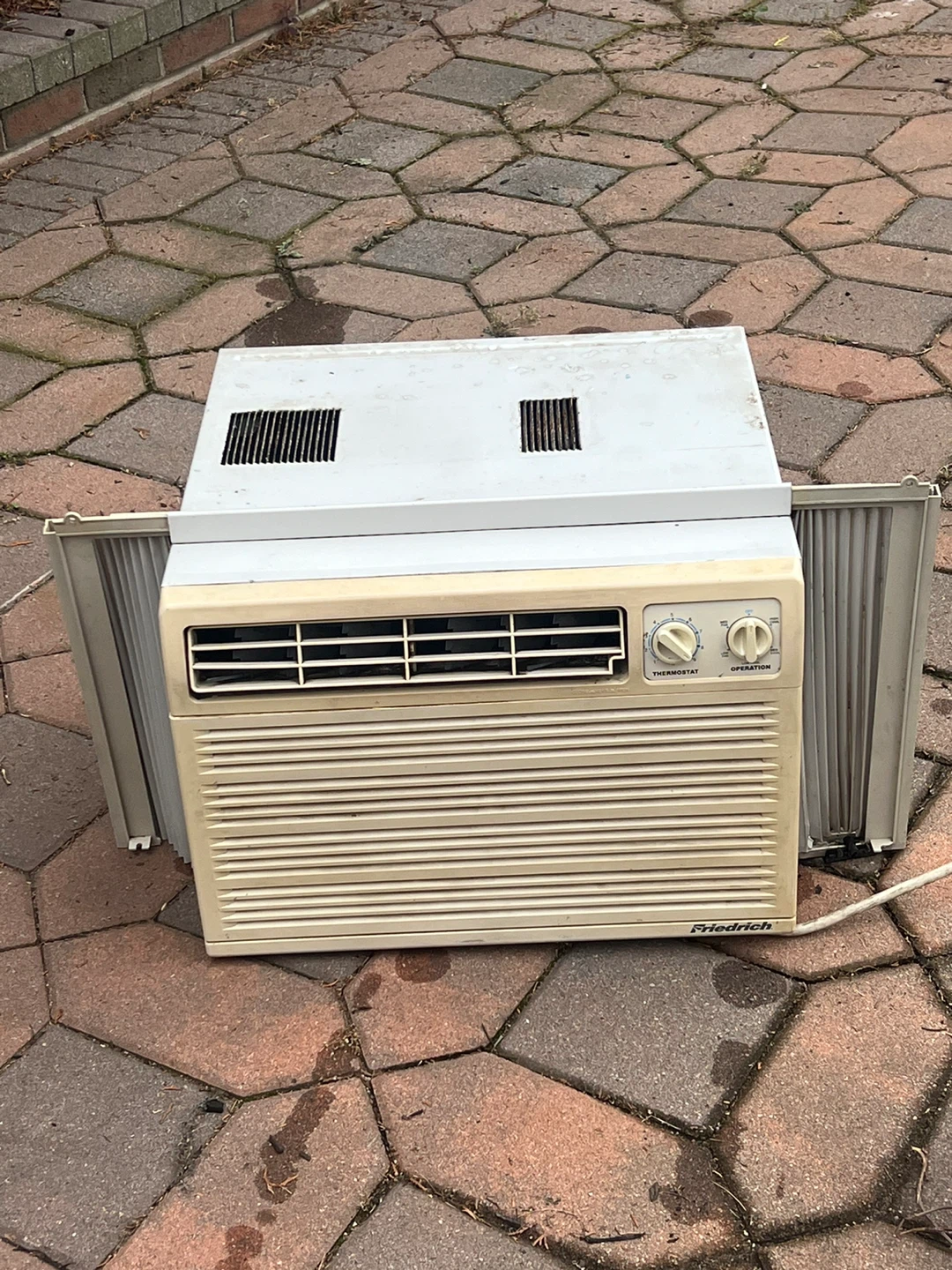Friedrich Room Air Conditioner ZQ10C10