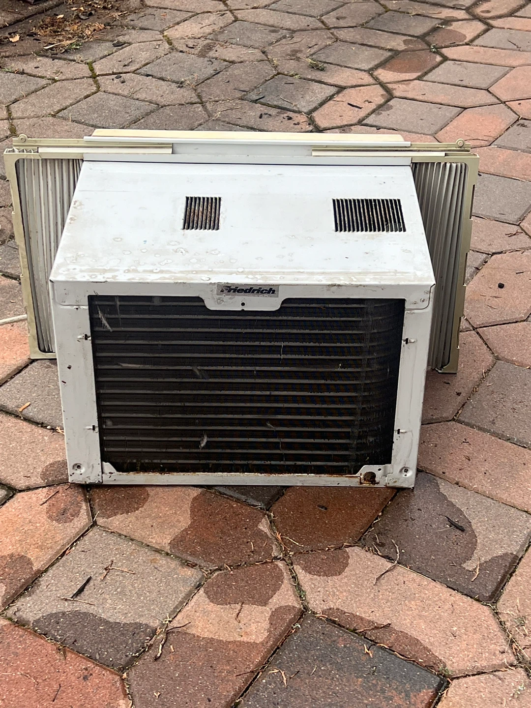Friedrich Room Air Conditioner ZQ10C10 - photo 2