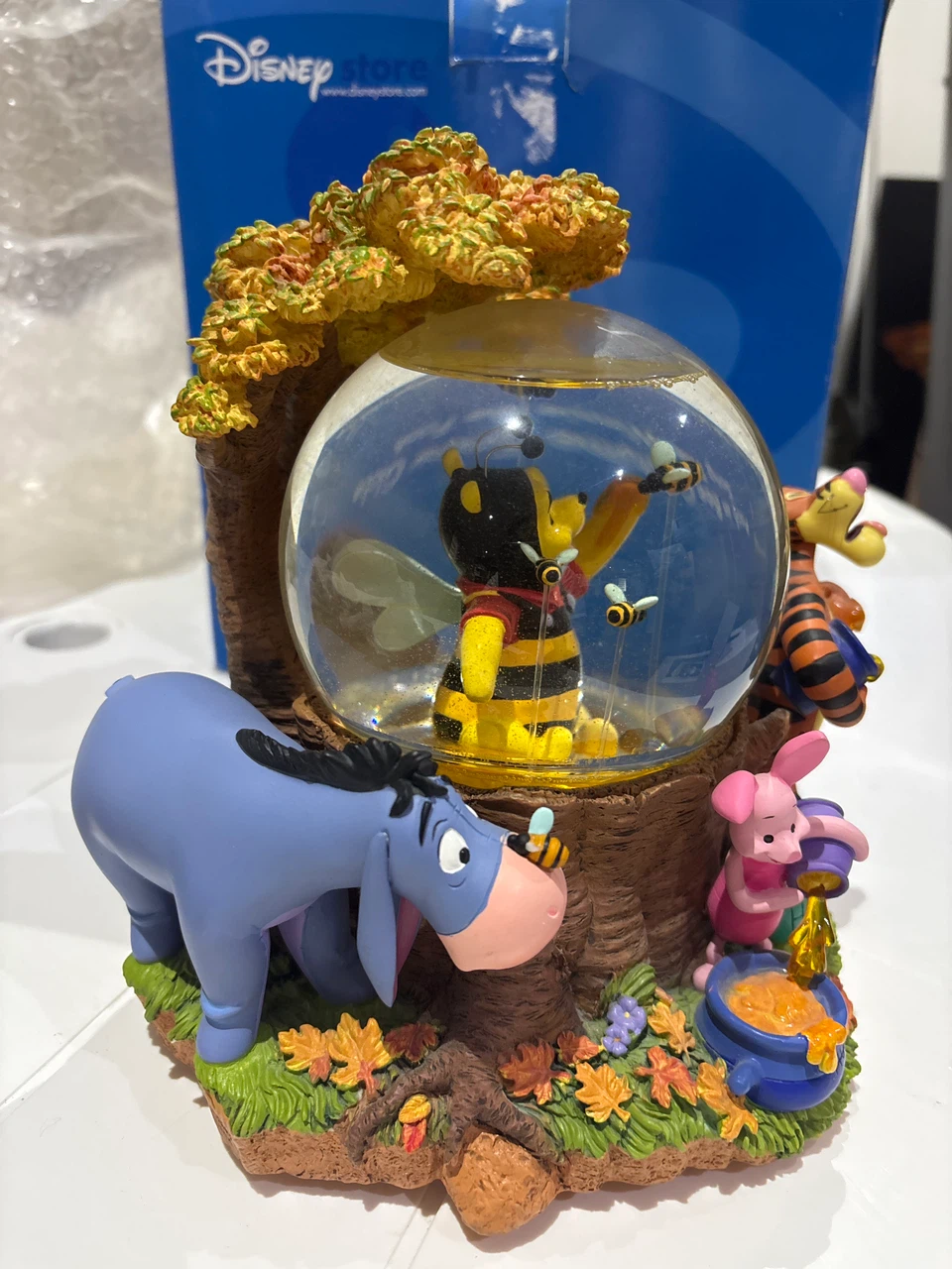 Disney Winnie the Pooh in Bee Costume Snow Globe - photo 3
