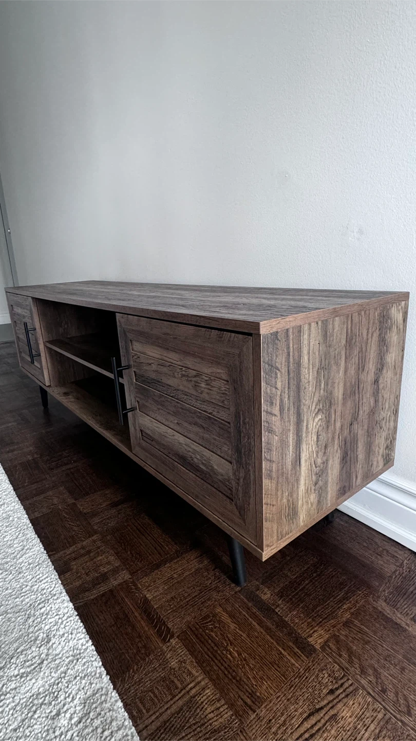Bryner TV Stand for TVs Up to 70” – Excellent Condition - photo 3