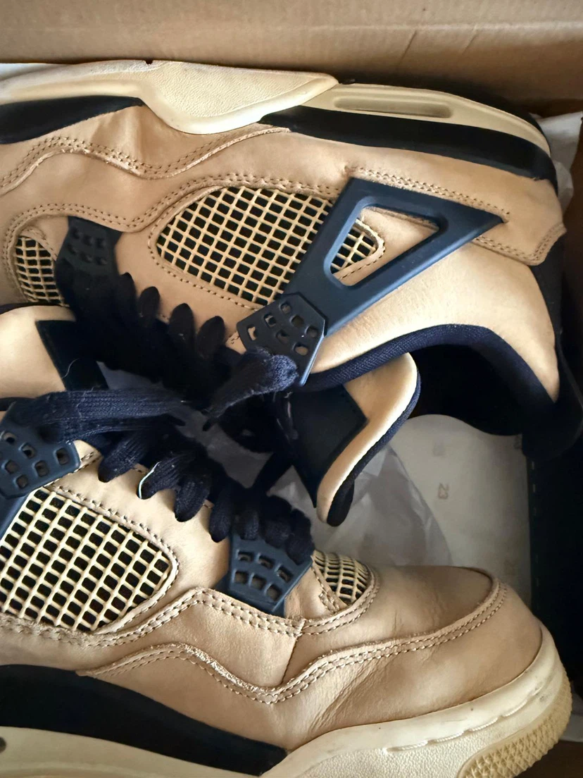 Women's Air Jordan 4 Retro SE 'Craft' Shoes - photo 4
