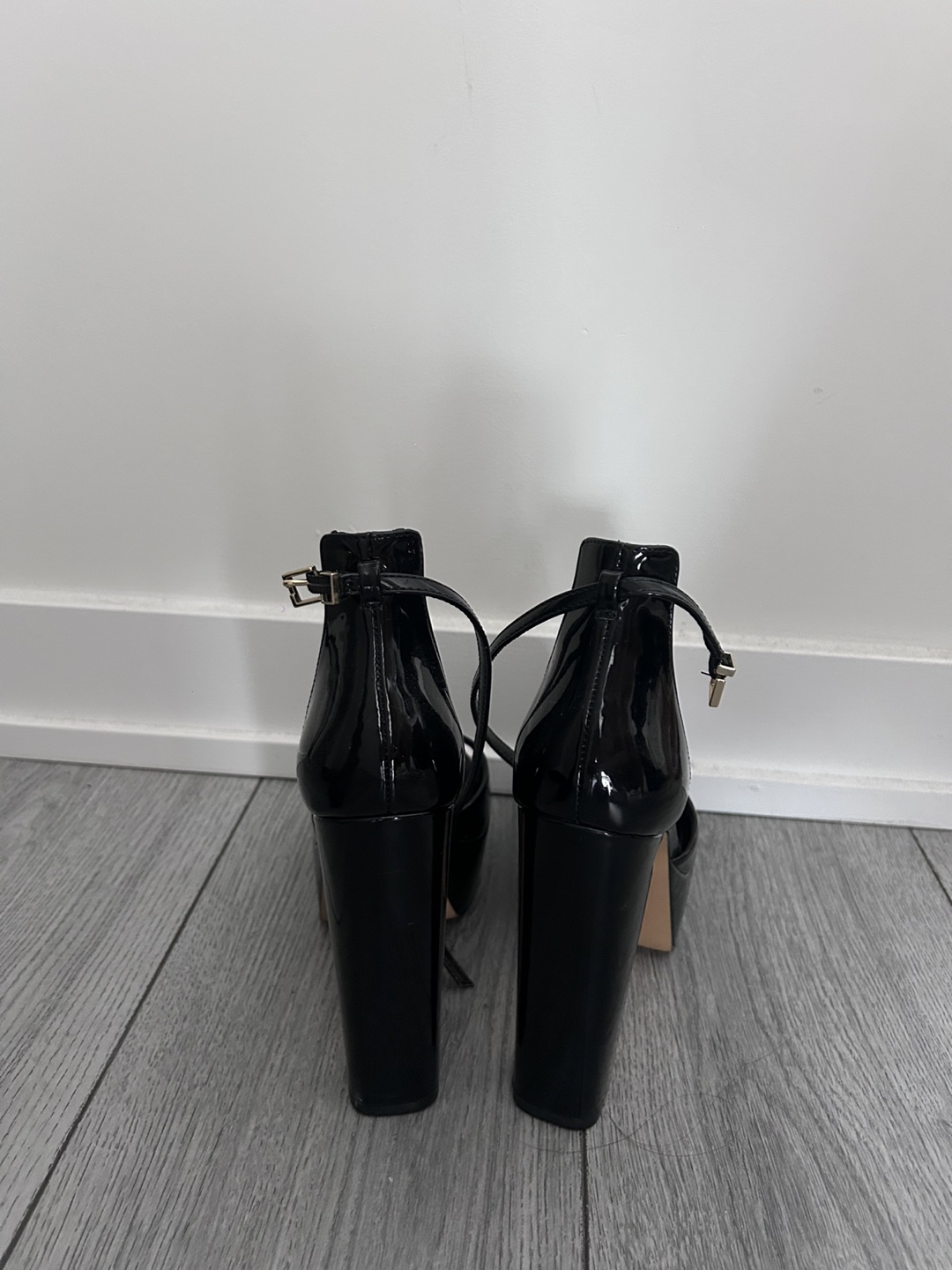 ALDO Black Patent Platform Heels - photo 3