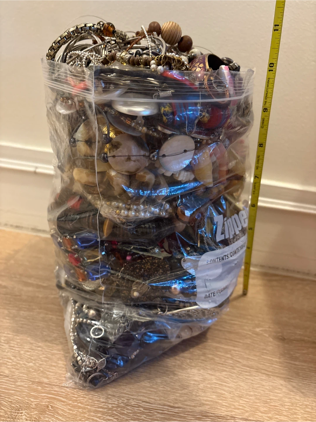 Bag of Assorted Costume Jewellery