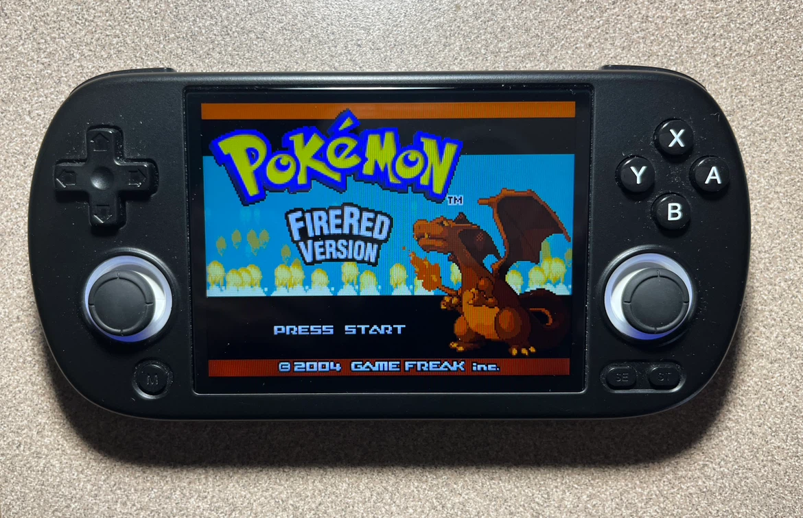 Anbernic RG40XXH retro emulation handheld - photo 4