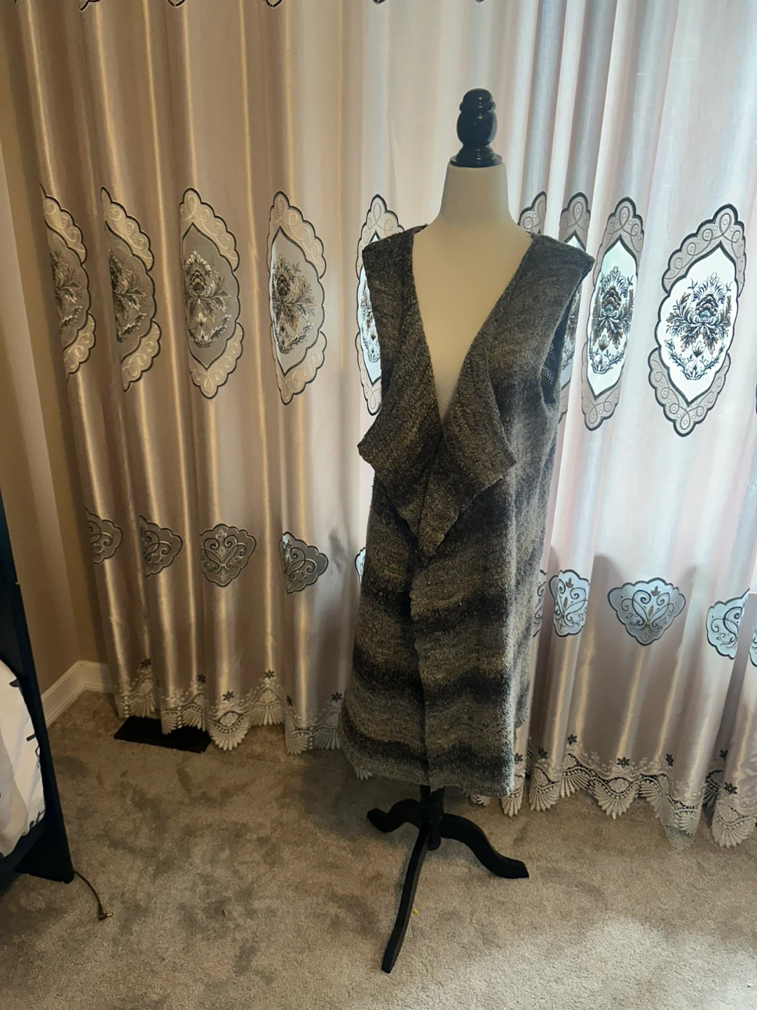 Chunky Knit Sleeveless Cardigan Vest