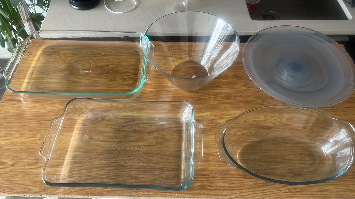 5 pcs Pyrex and Anchor Hocking Glass Bakeware Set