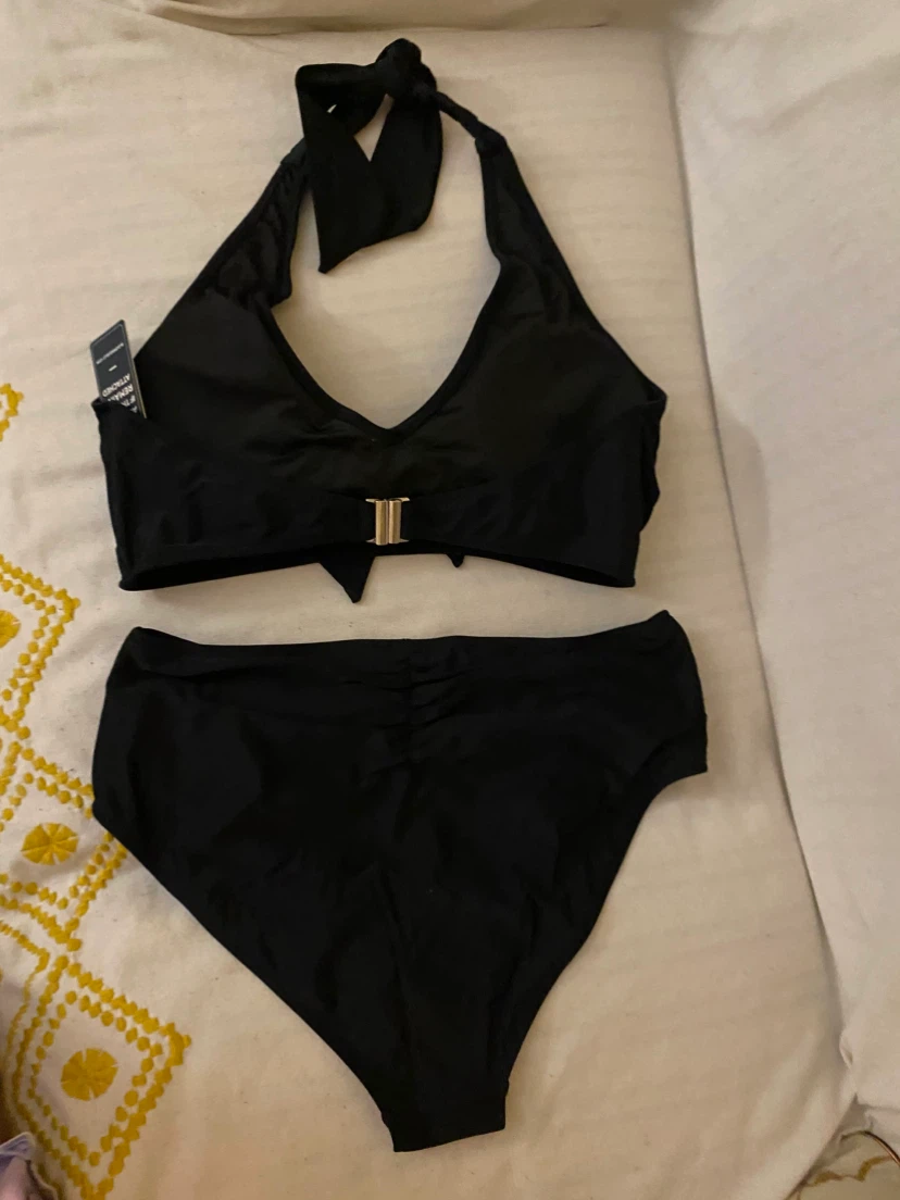 Blooming Jelly Black Halter Bikini - photo 2